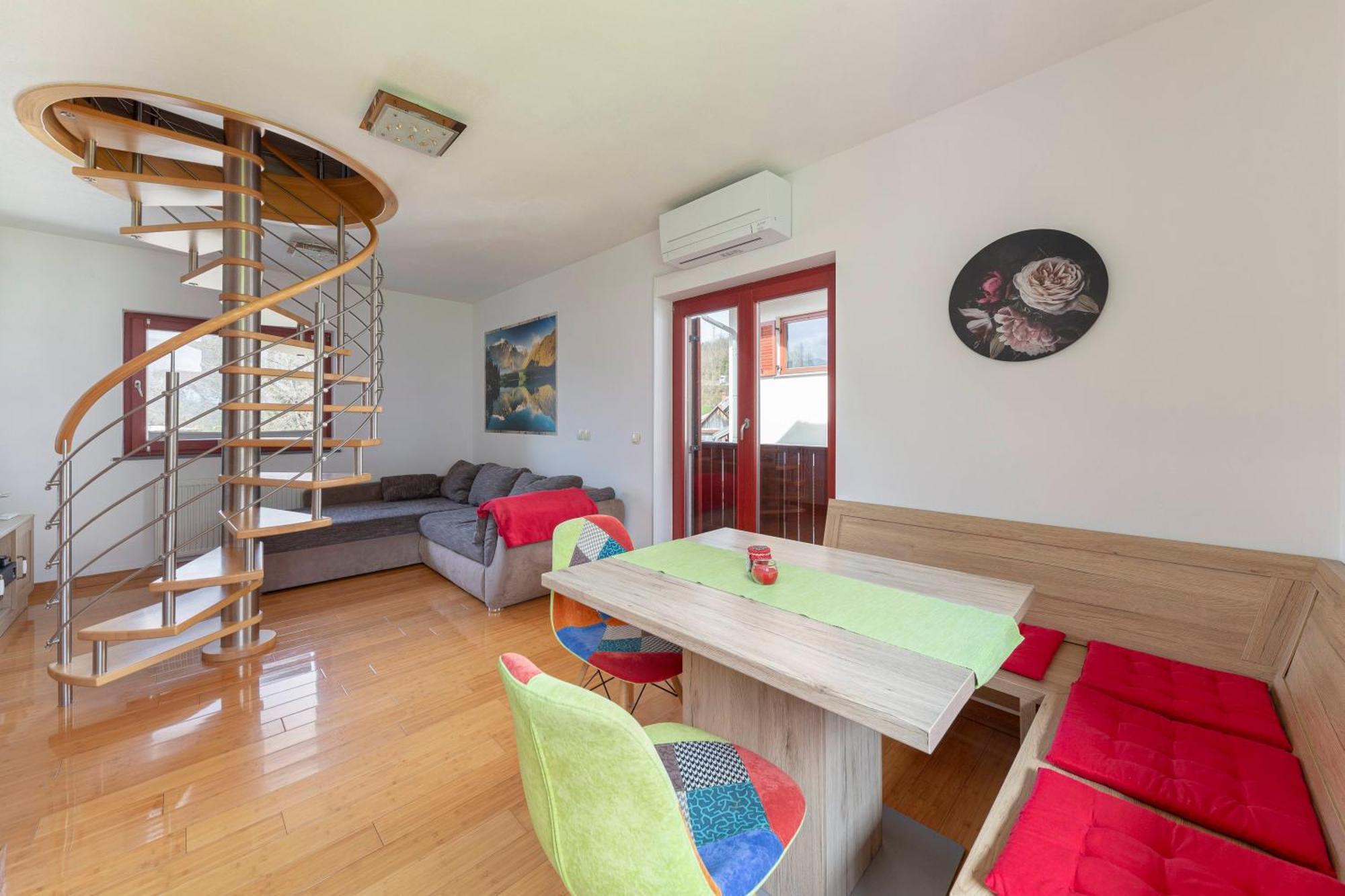 Timber Apartment Bohinj Esterno foto